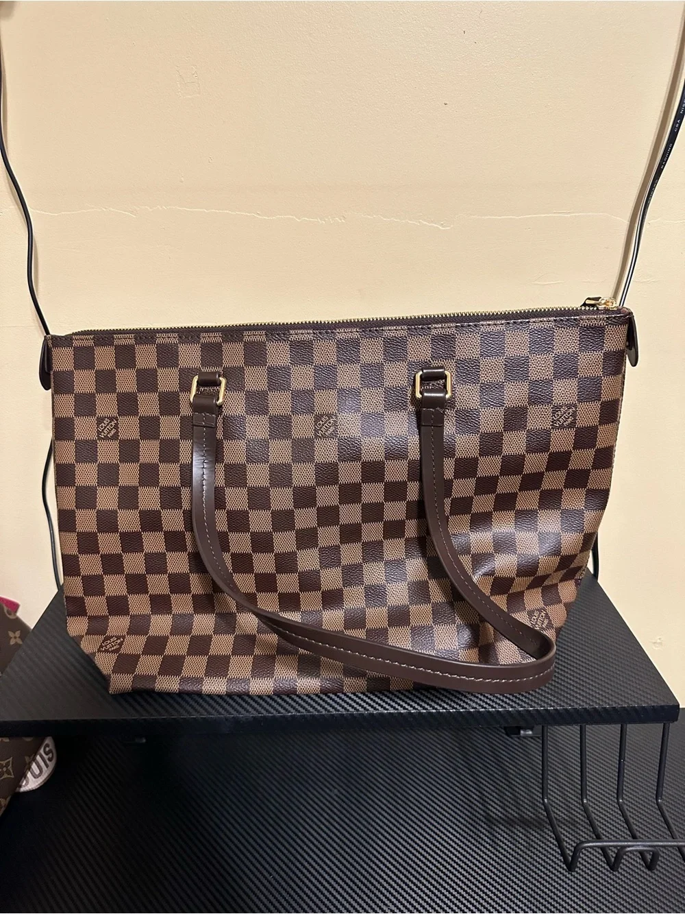 Checkered tote bag